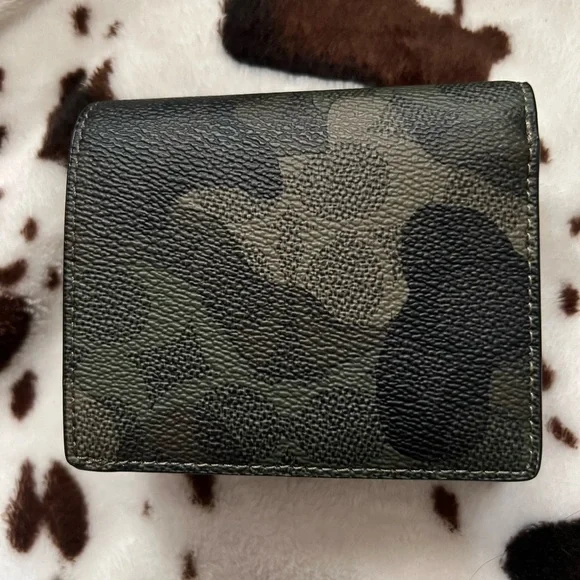 Coach Snap Wallet In Signature Camo Dark Cypress Camo CW538 NWT - Picture 2 of 7